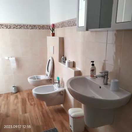Mary Beb Bed & Breakfast 3*